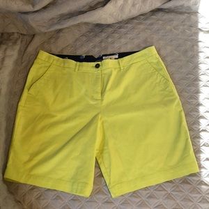 🌷Boden bright yellow Bermuda shorts